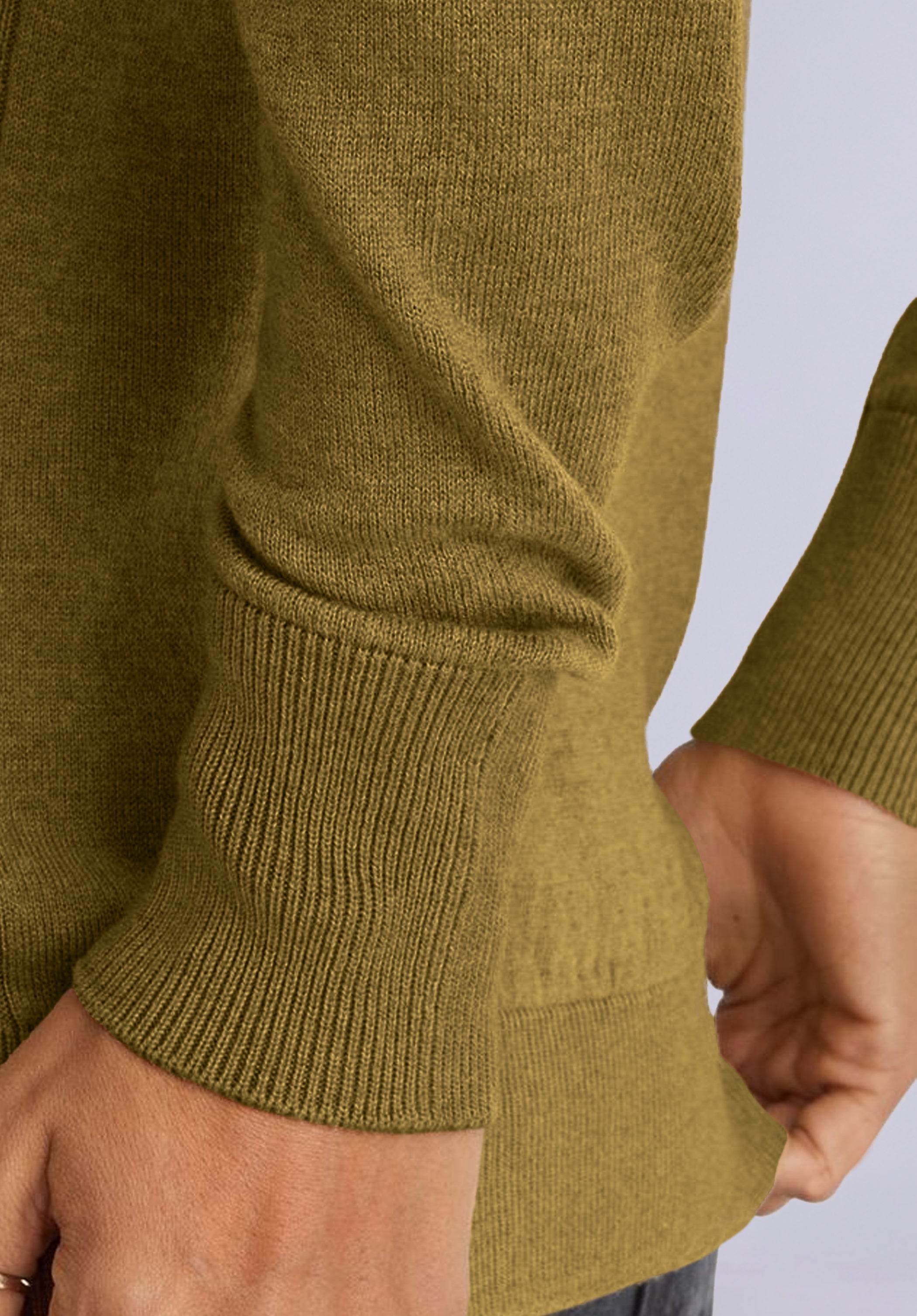 AMBER MERINO V NECK