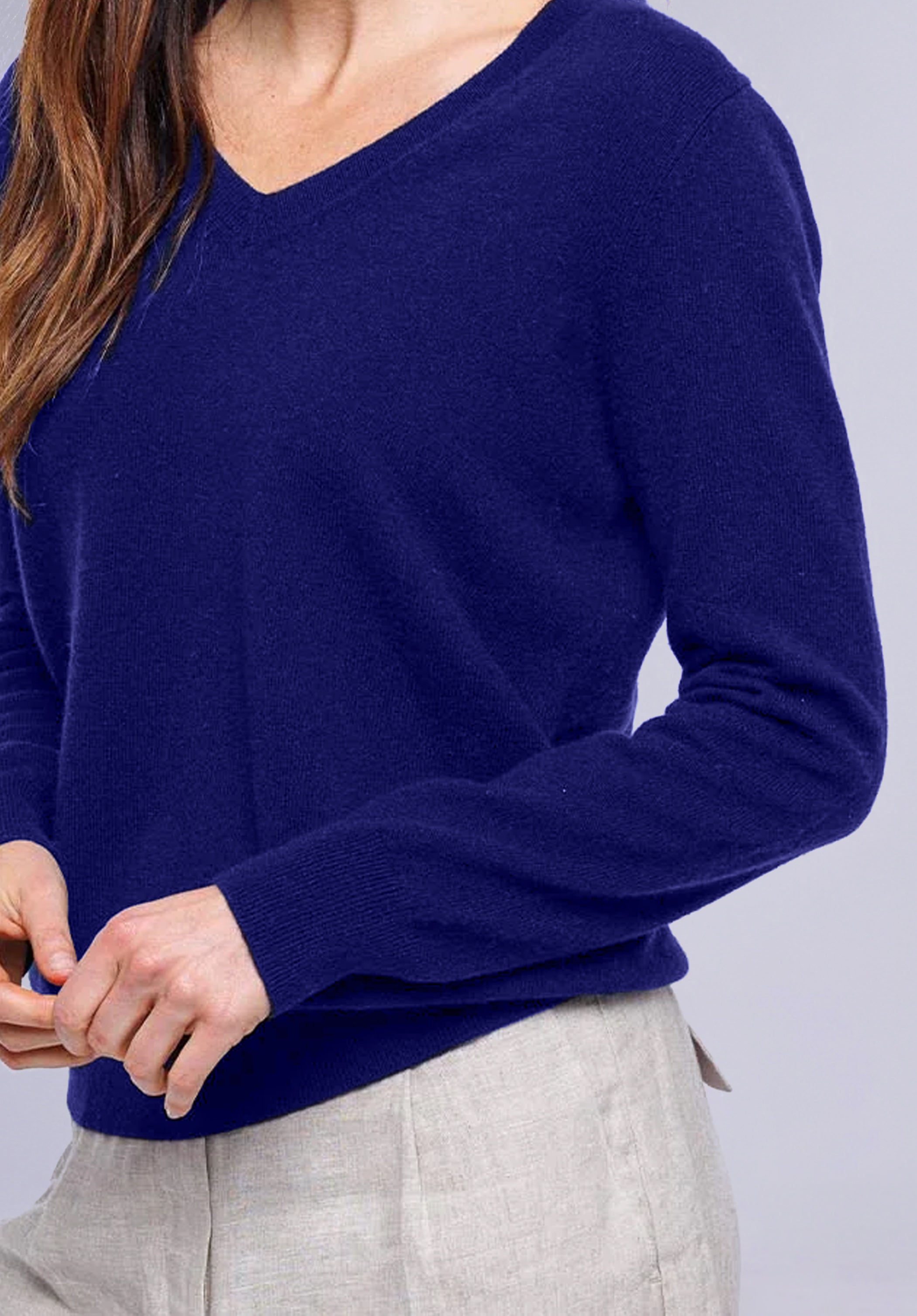 AZURE MERINO V NECK