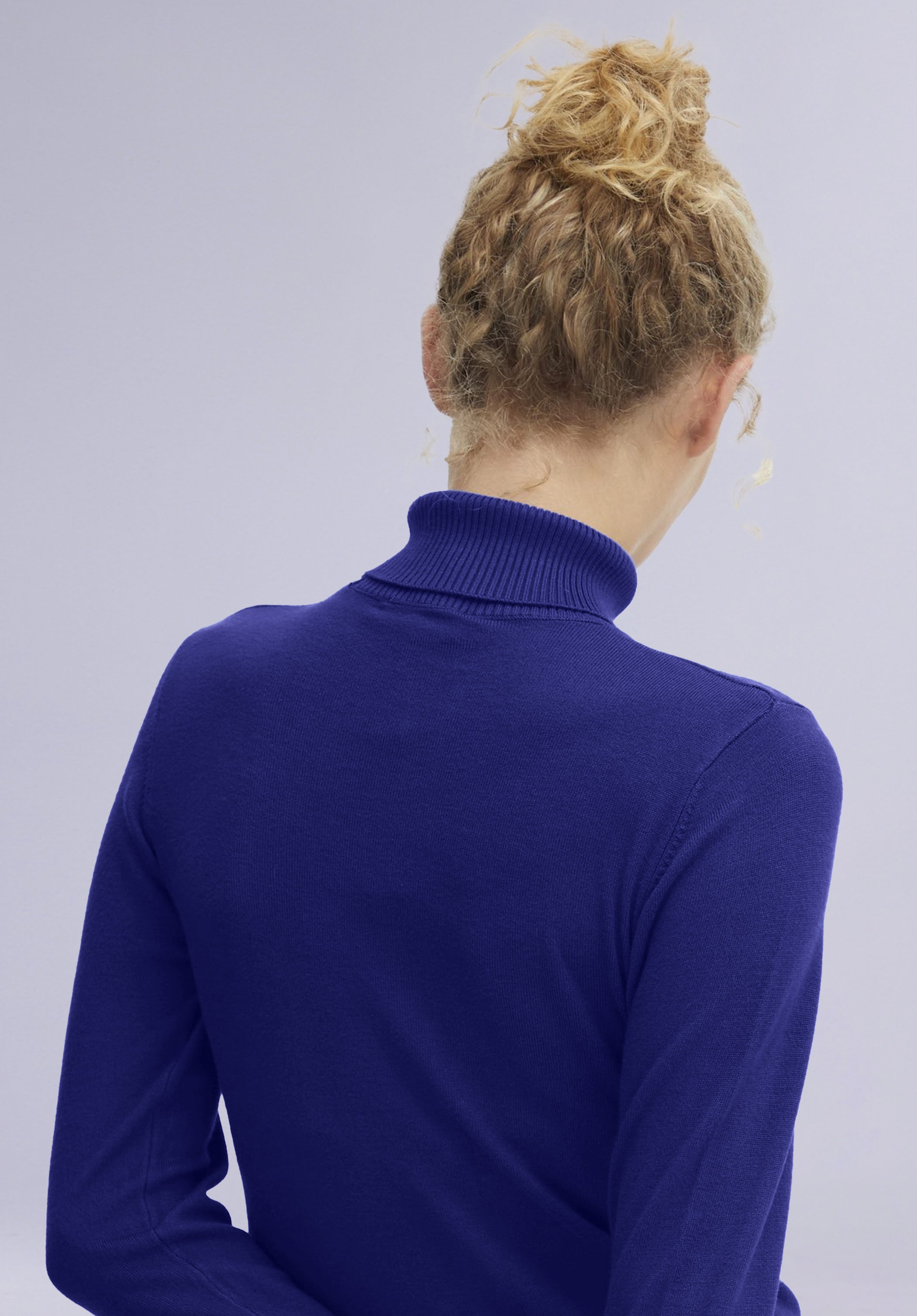AZURE MERINO HIGH NECK