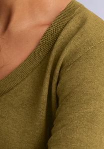 AMBER MERINO V NECK