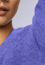 Load image into Gallery viewer, SKY MERINO V NECK
